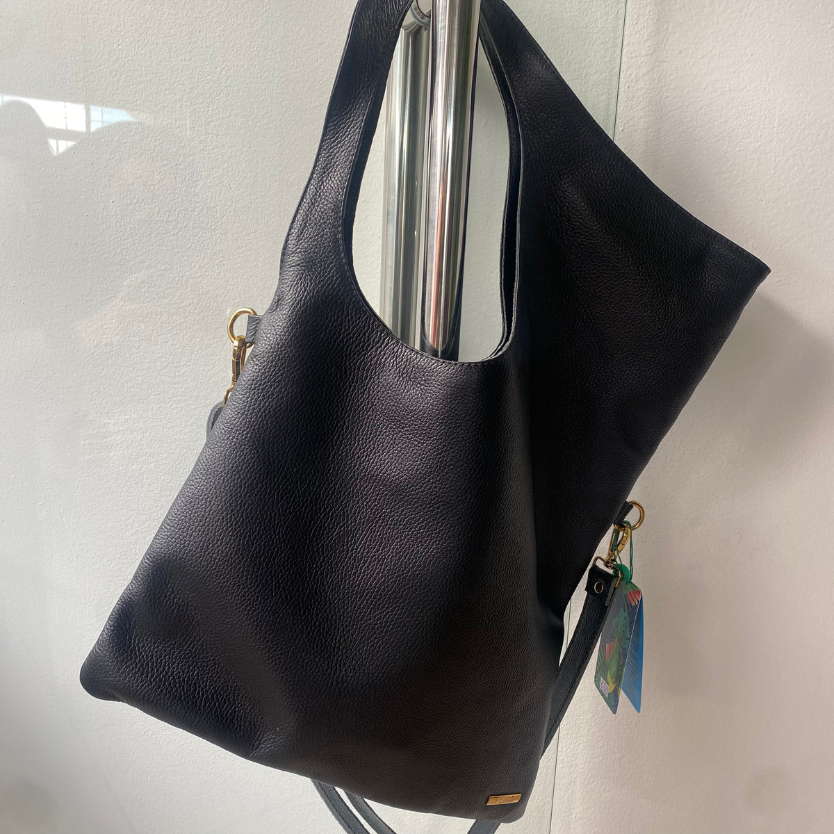 Bolsa ANDREIA em Couro Legitímo