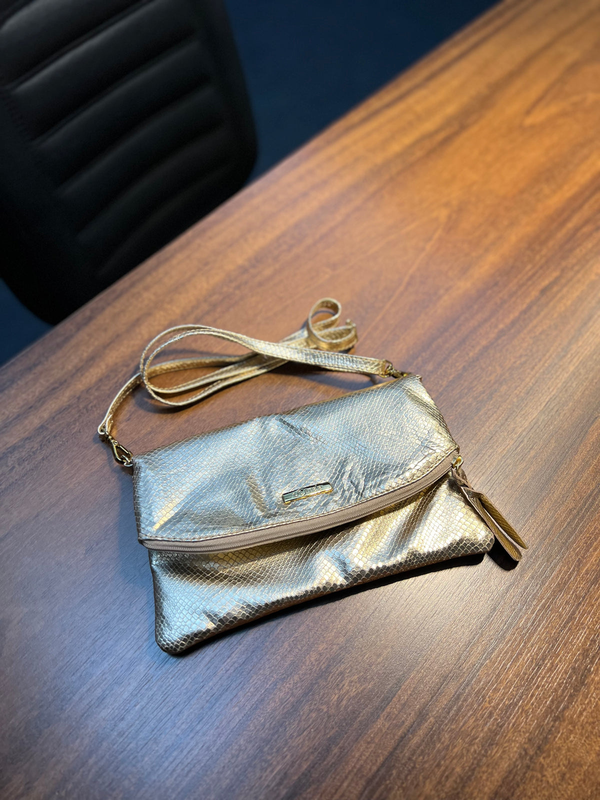 Bolsa NARA em Couro Legítimo