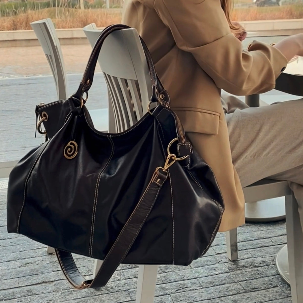 Bolsa ELIDA em Couro Legítimo