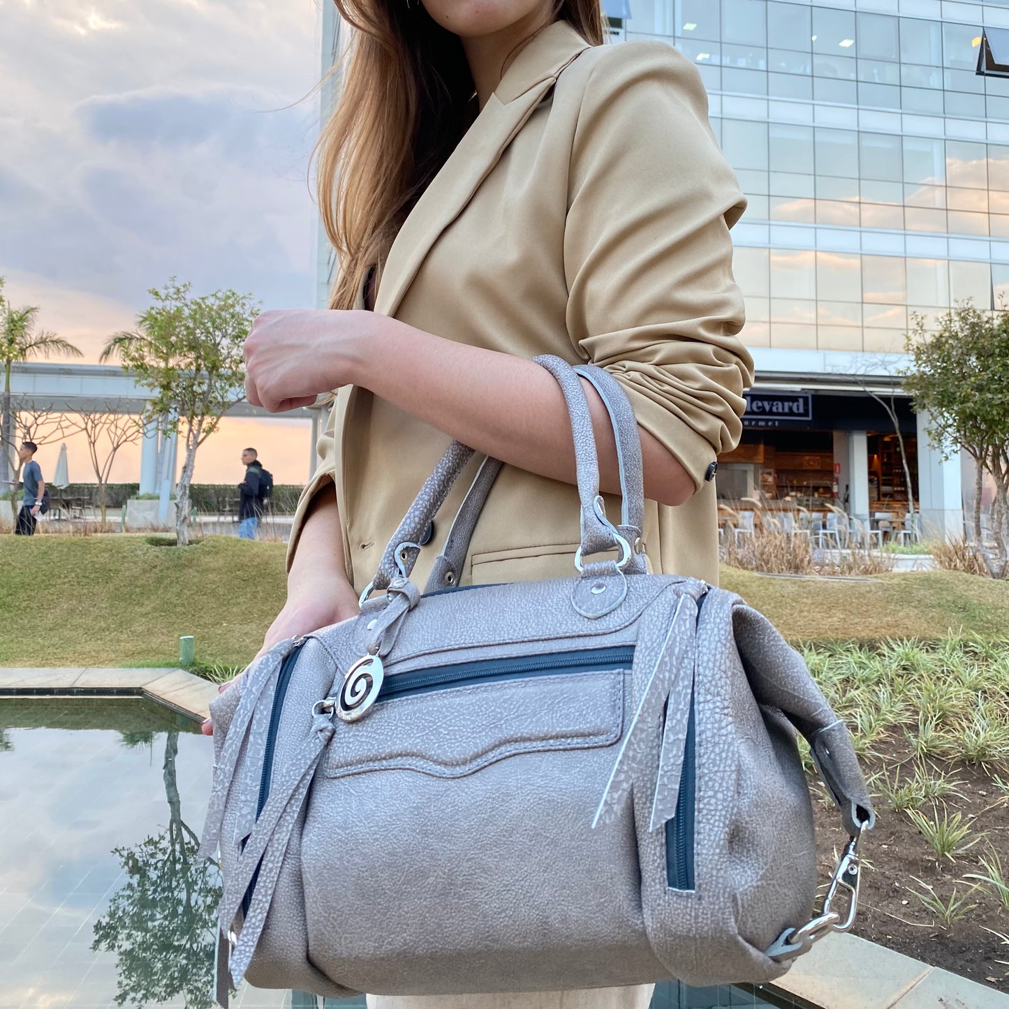 Bolsa VALENTINA em Couro Legítimo