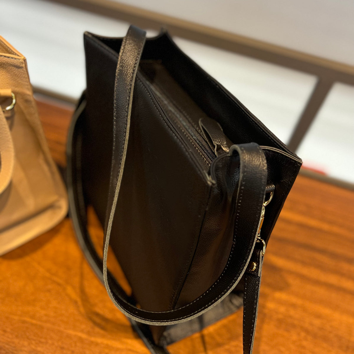 Bolsa LILA em Couro Legítimo