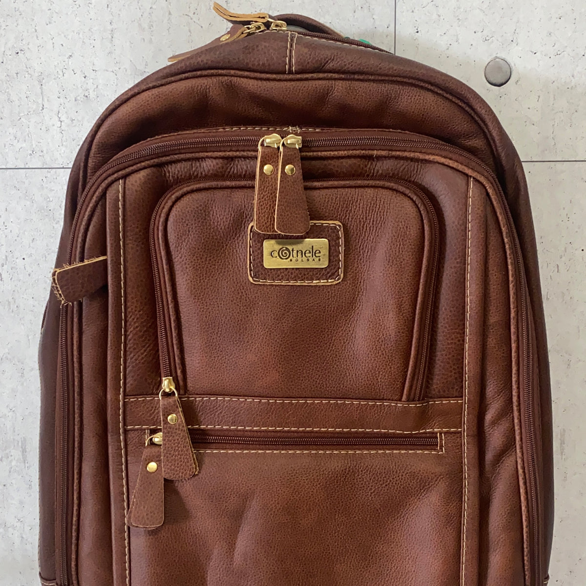 Mochila BERNARD em Couro Legítimo