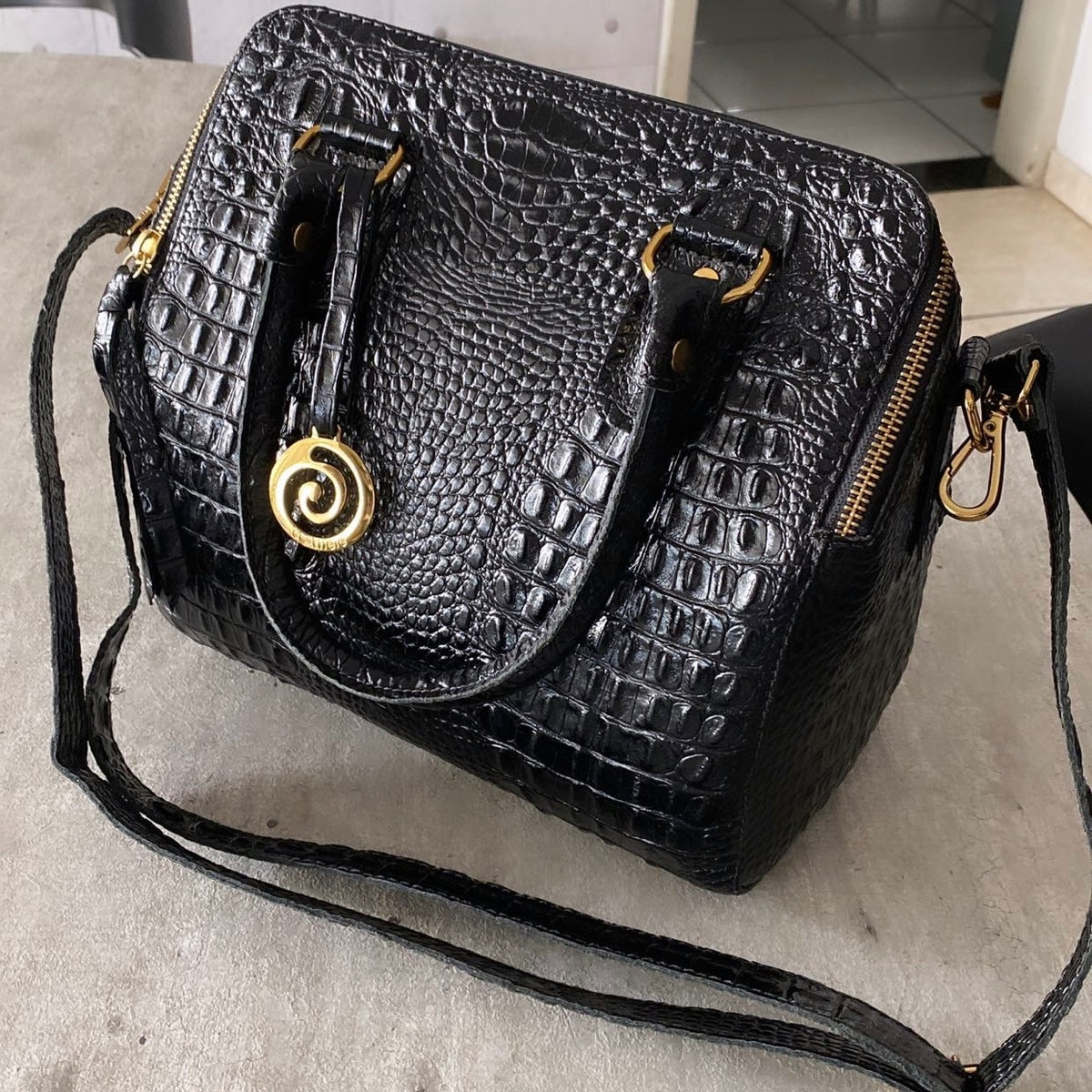 Bolsa ANTONELLA em Couro Legitímo