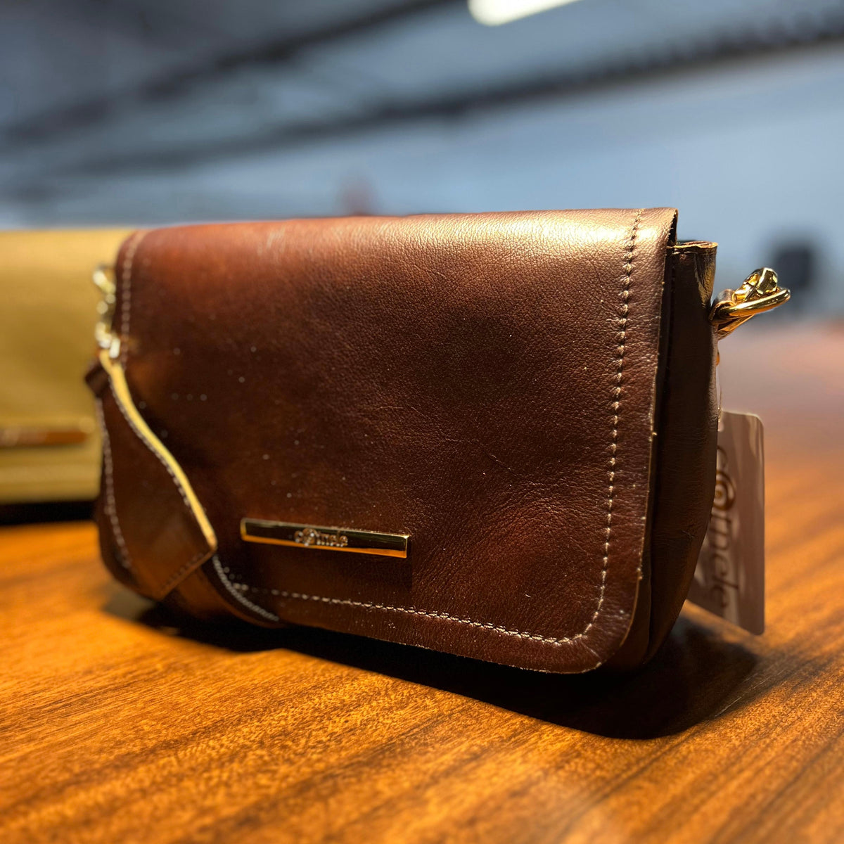 Bolsa ELOÁ em Couro Legítimo