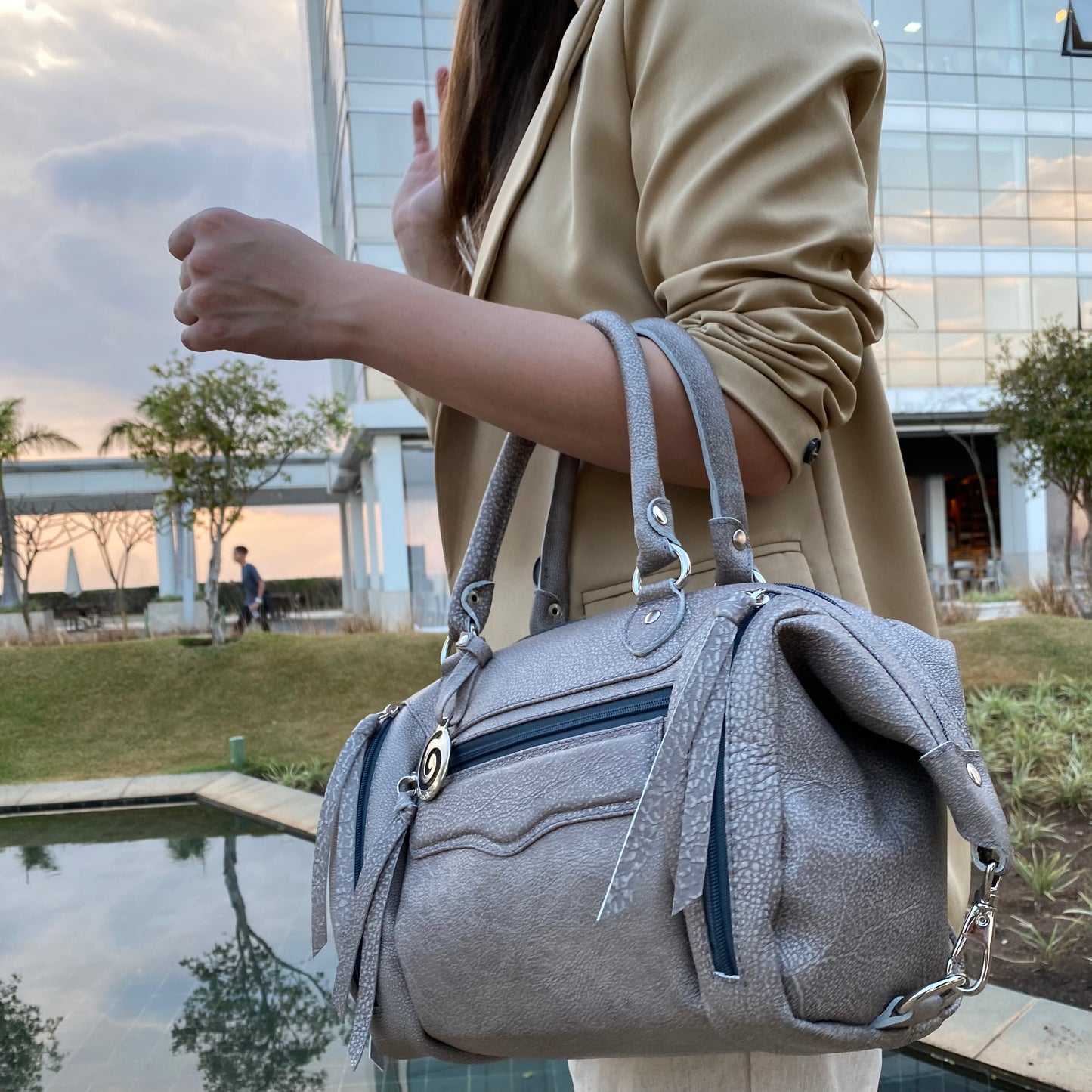 Bolsa VALENTINA em Couro Legítimo