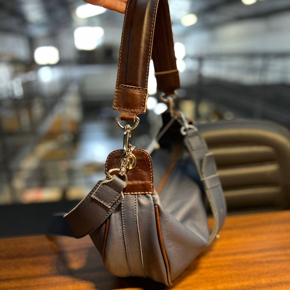 Bolsa DÉIA em Couro Legítimo